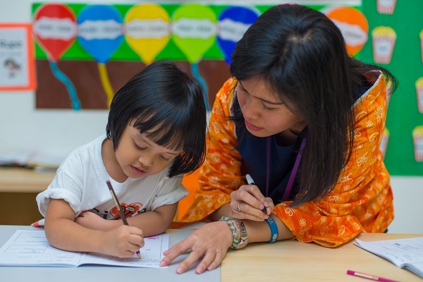 Homeschooling Anak dengan Kebutuhan Khusus: Panduan Lengkap untuk Orang Tua