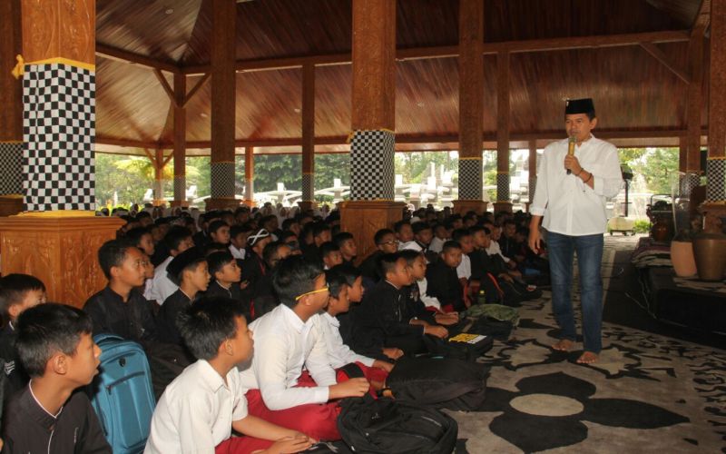 Homeschooling: Lingkungan Pendidikan Tanpa Bullying, Masa Depan Cerah?